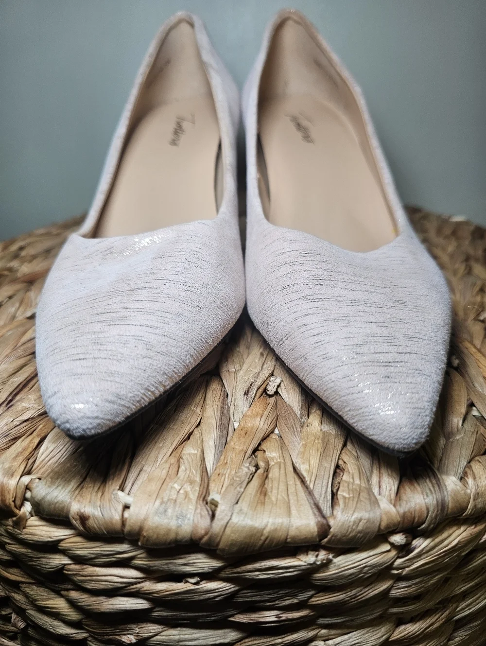 TROTTERS Noelle Metallic Leather Pumps Pointed Toe Kitten Heel Champagne Nude 8M